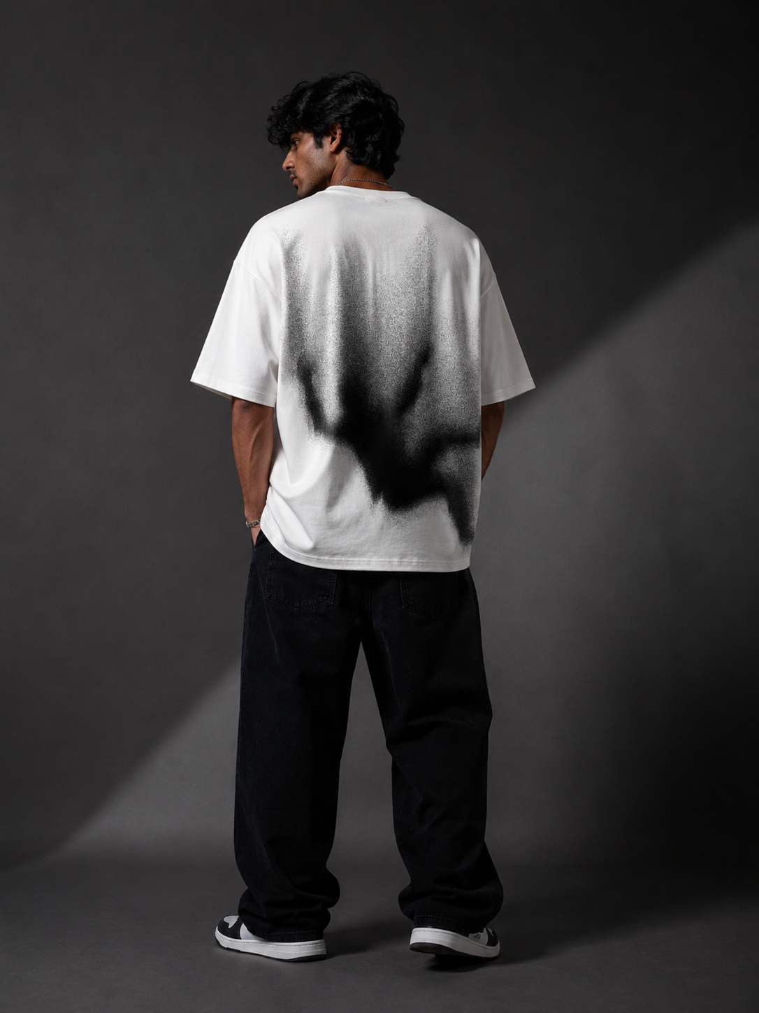 VISION™ Oversized Graphic Streetwear Tee – White Edition