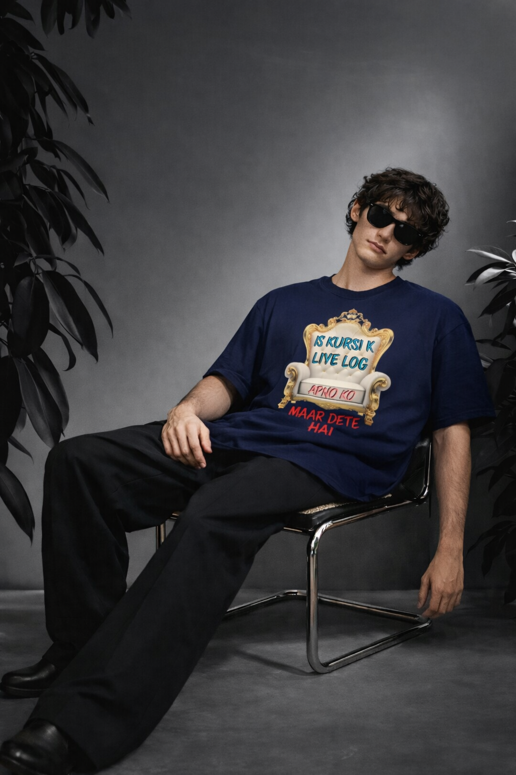 hindi quote graphic t-shirt - Is Kursi Ke Liye Log Apno Ko Maar Dete