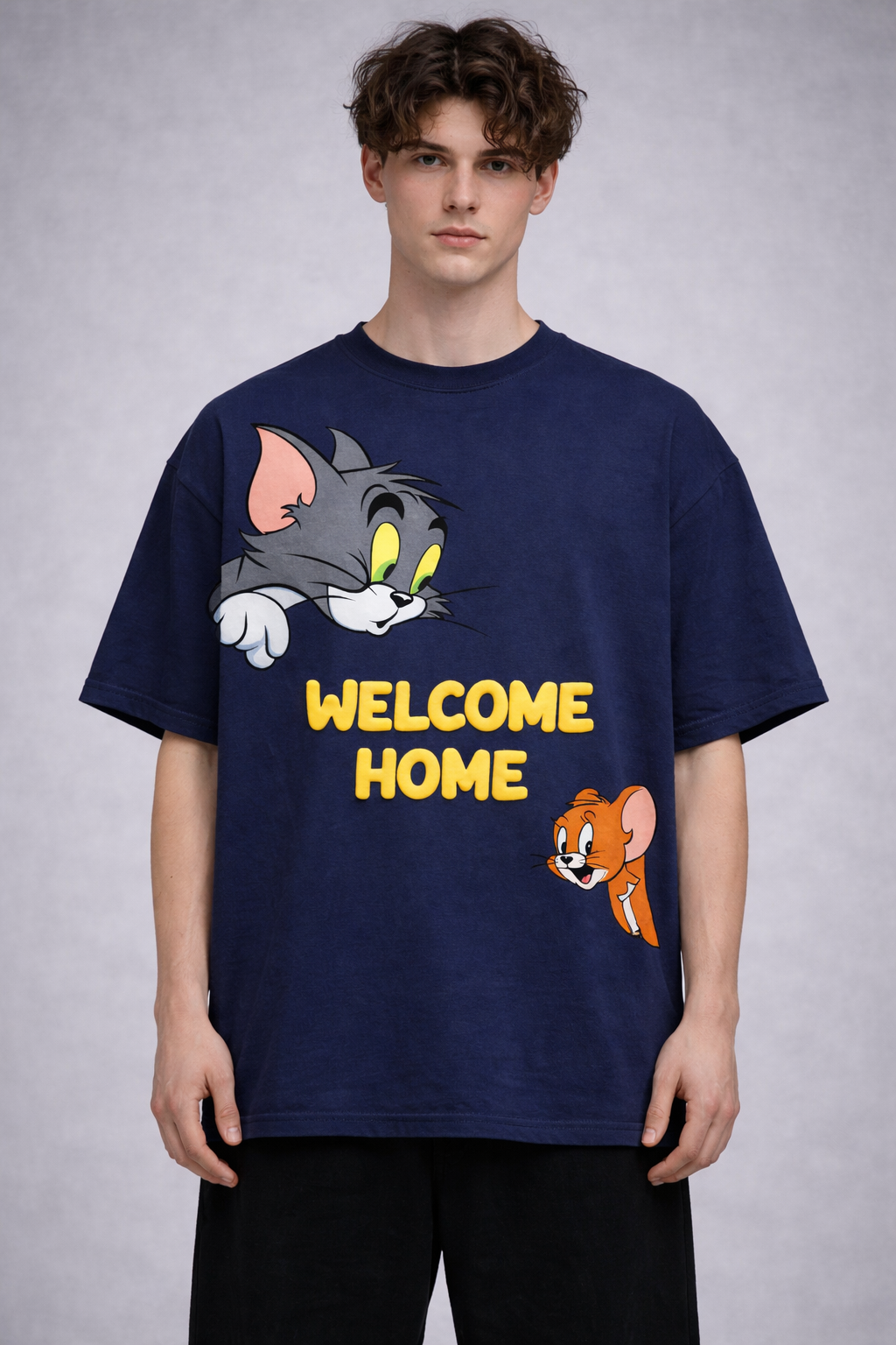 Tom & Jerry "Welcome Home" cartoon graphic t-shirt